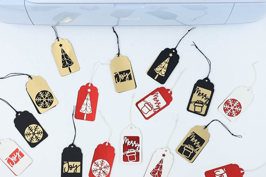 Make Christmas Gift Tags with Cricut | Free SVG Templates! ~ Daydream
