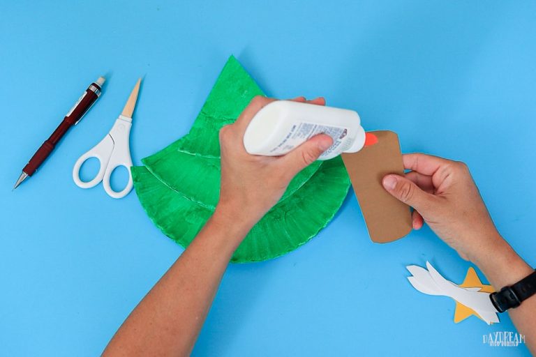 Paper Plate Christmas Tree Craft for Kids | Free PDF Template ...