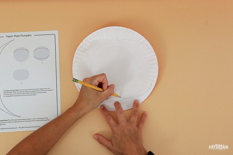 Paper Plate Pumpkin Craft For Kids | Free PDF Template! ~ Daydream Into ...