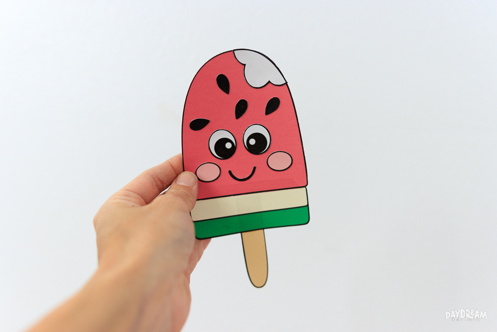 Easy watermelon popsicle craft for kids.